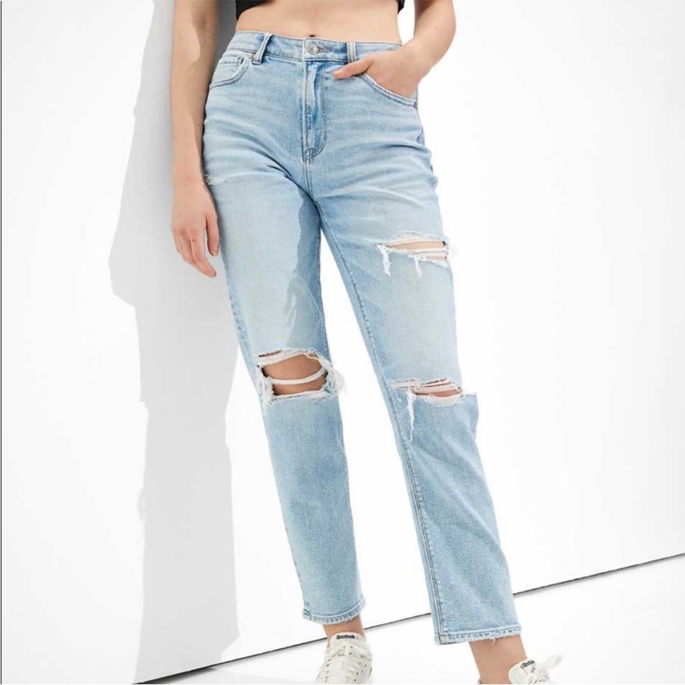 AE Mom Straight Jean